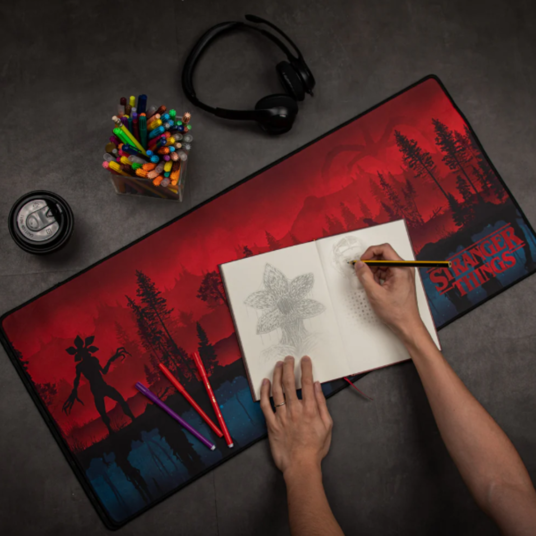 Stranger Things – Upside Down mouse pad